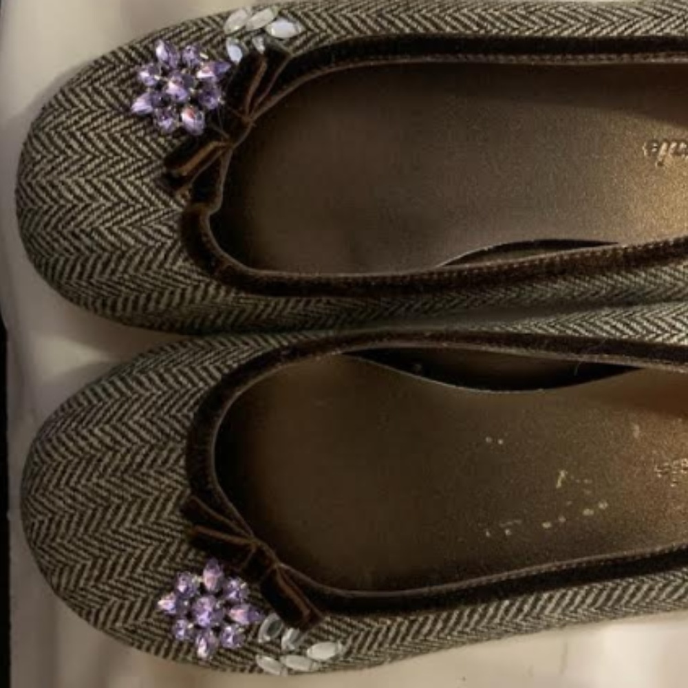 Aeropostale Herringbone Flats w/ Embellish  Sz 6.5